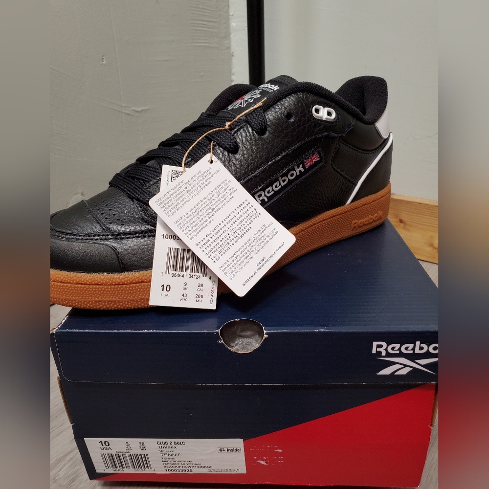 Reebok Unisex Black and Brown Sneakers - Picture 3 of 5